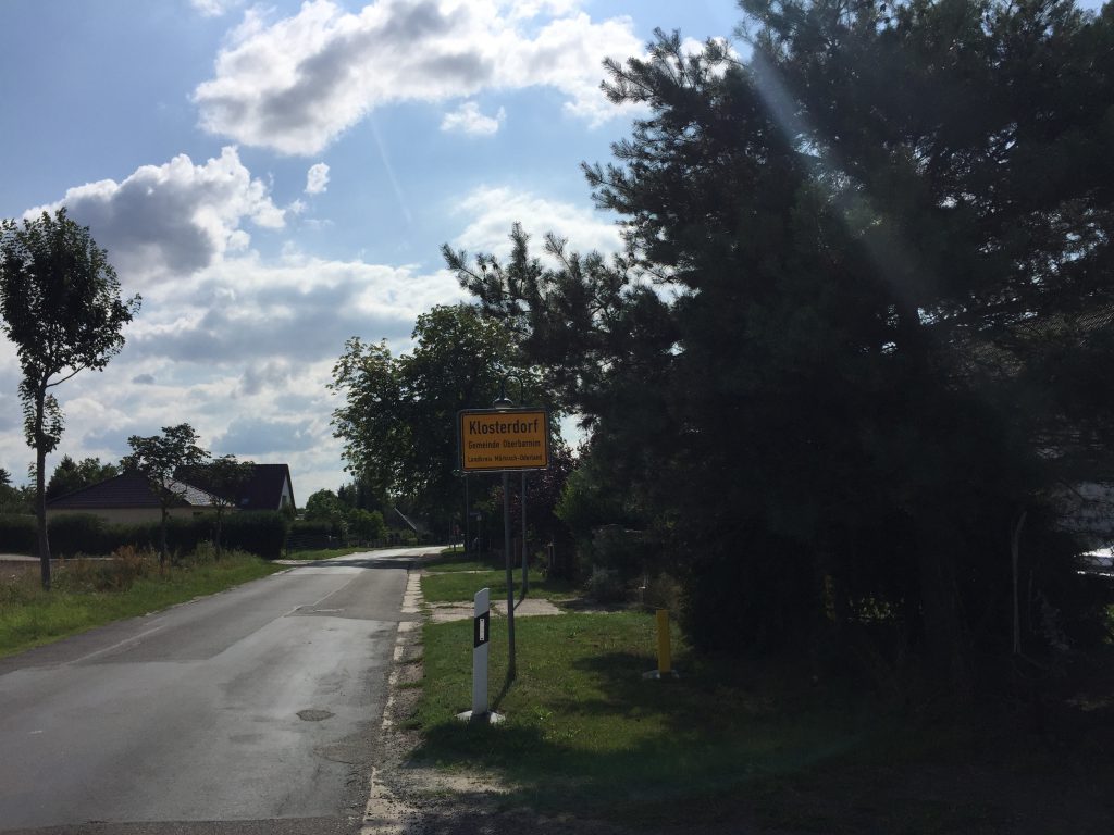 Ortseingang Richtung Buckow
